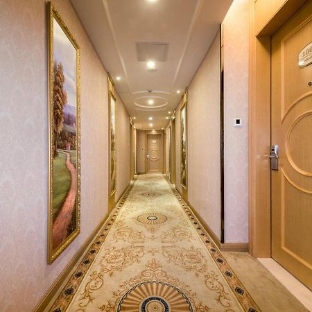 Vienna 3 Best Hotel Guangzhou Guangzhou Tower Exterior photo