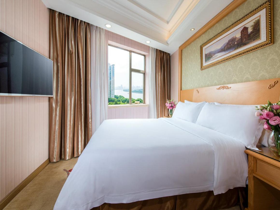 Vienna 3 Best Hotel Guangzhou Guangzhou Tower Exterior photo